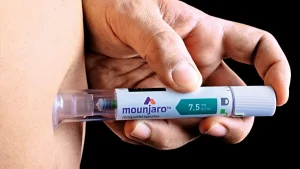 Mounjaro (Tirzepatide) Nedir? Kilo Vermedeki Etkisi ve Ozempic’ten Farkları 2026 Rehberi